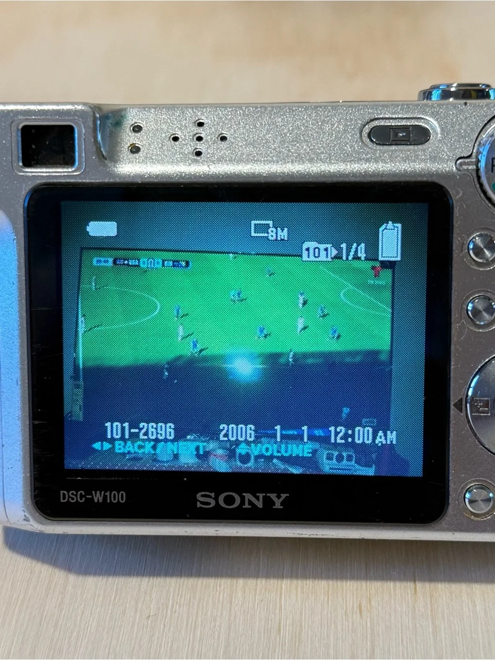 Sony Cyber-shot DSC-W100 Silver 8.1MP Tested Good w/Card-Charg-Bat Read Info Blw